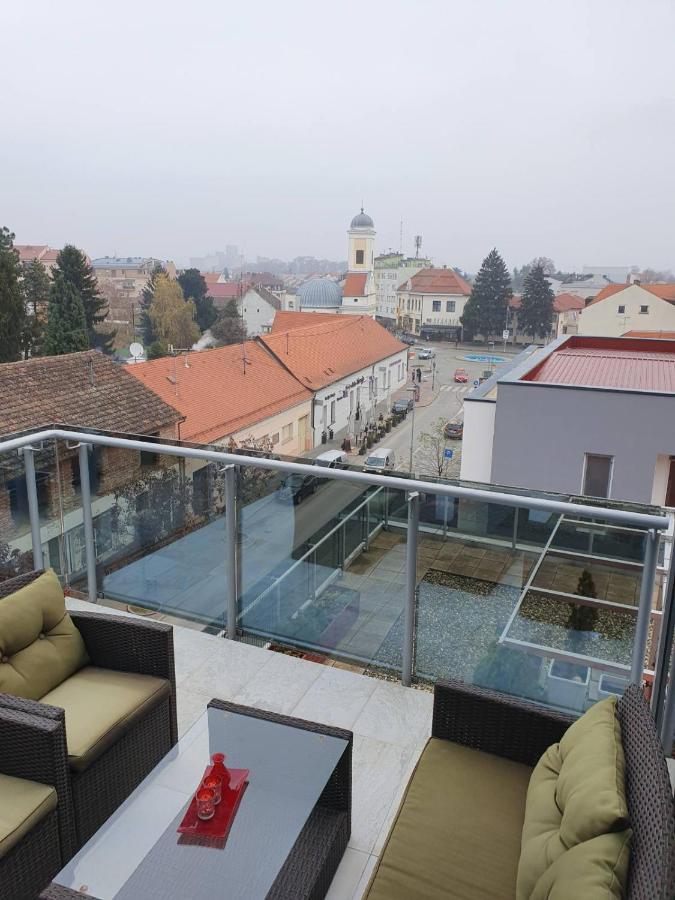 Penthouse Heart Of Slavonia **** Apartment Dakovo Luaran gambar